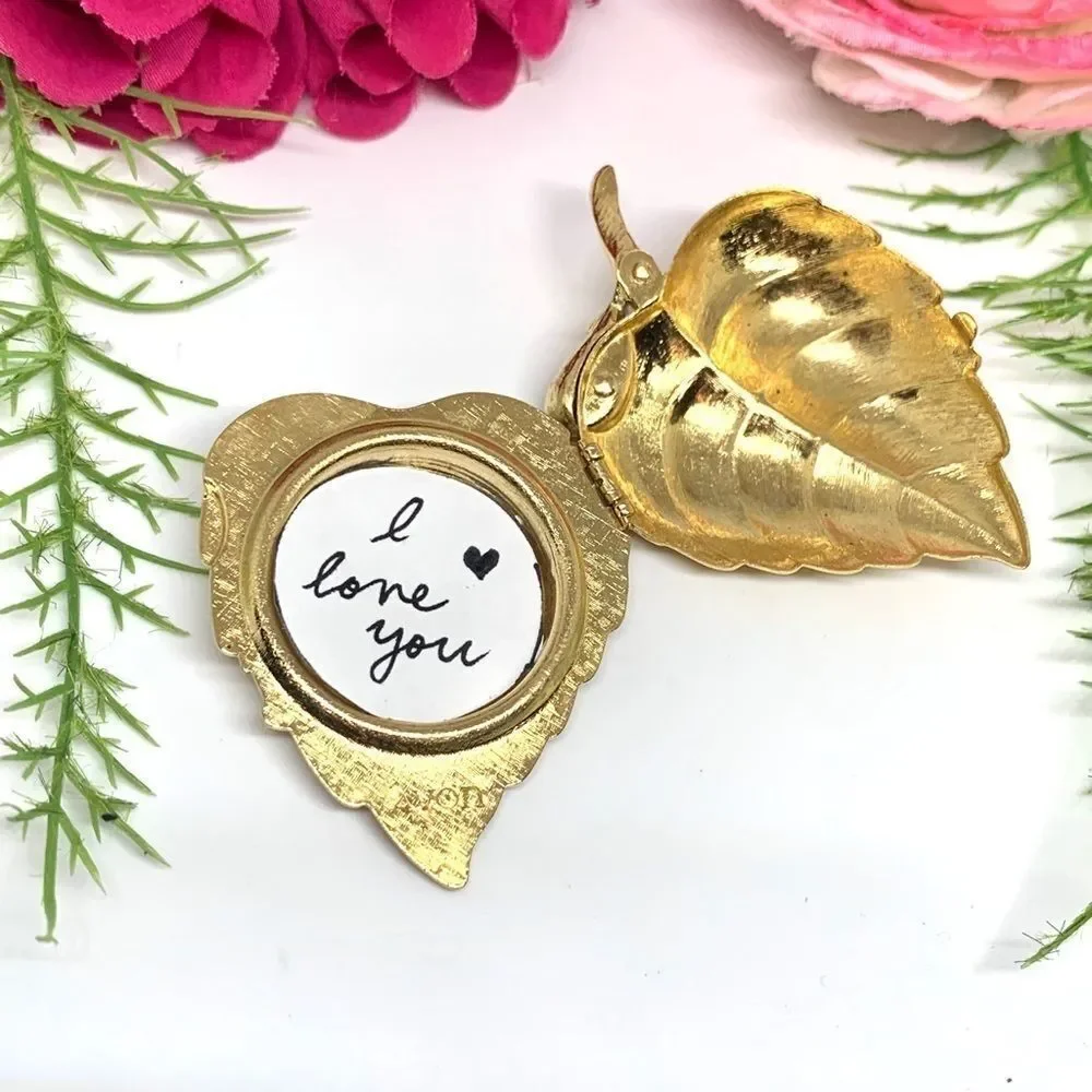 VINTAGE⚜️AVON Locket Keepsake Leaf Brooch